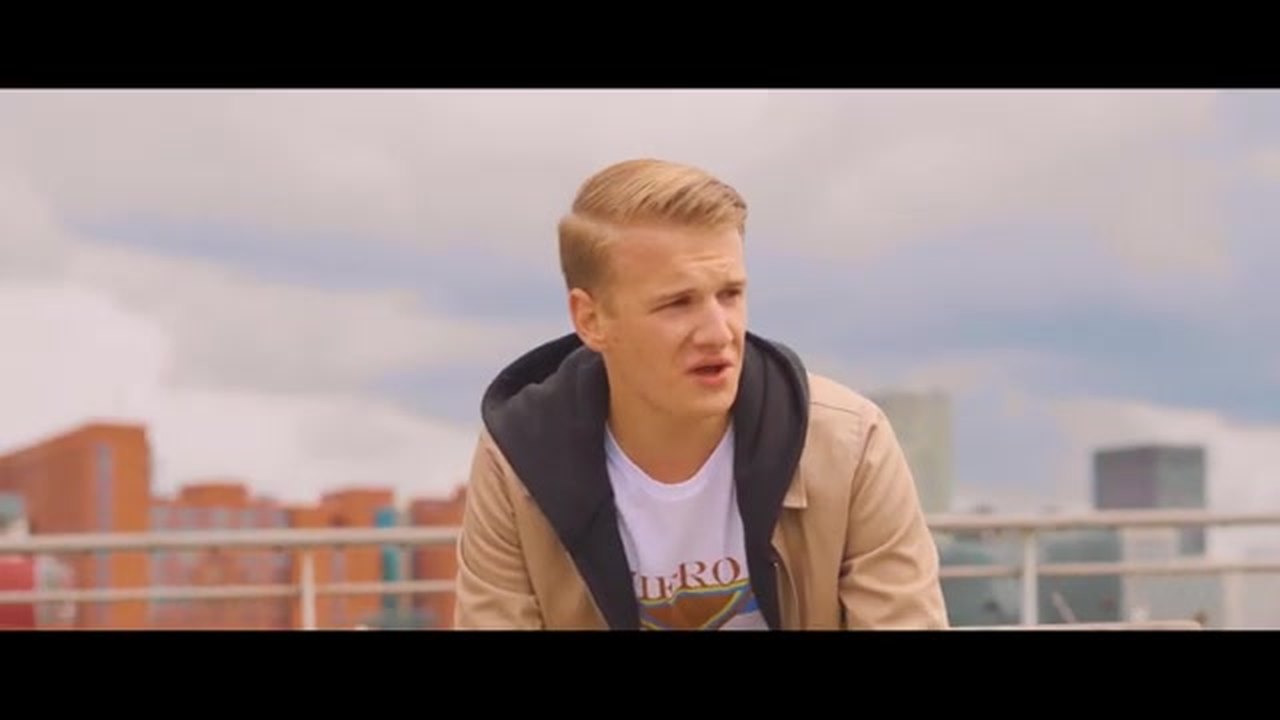 The TeenZ - Over - close-up