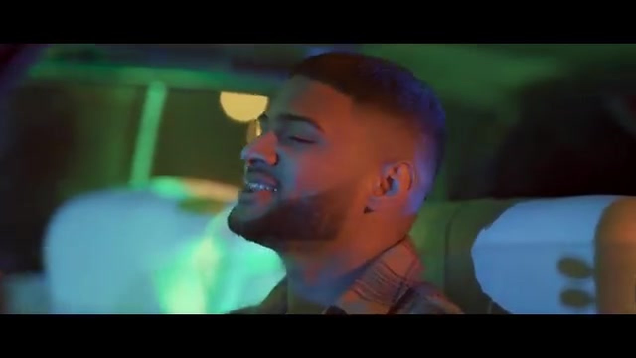 Yostin Flow - Enamorao (Video Oficial) - close-up