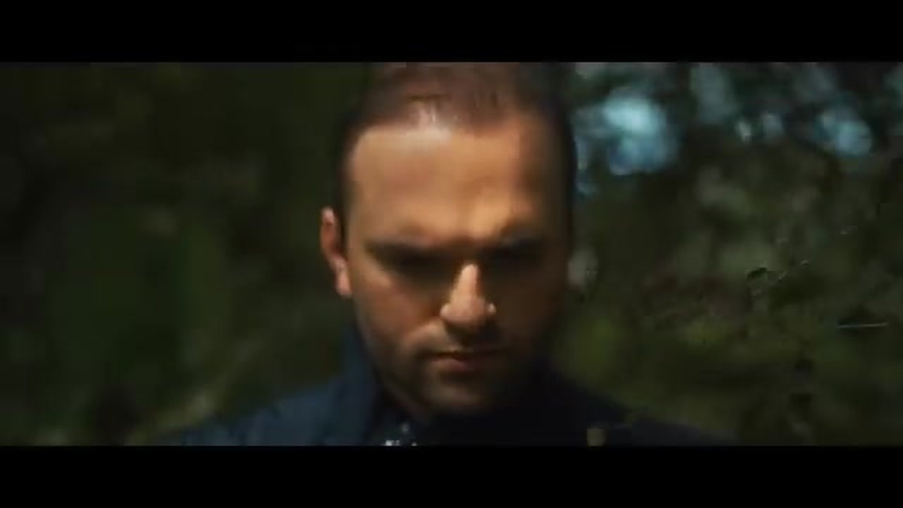Bryan Stricker - Hou van mij | officiële videoclip - close-up