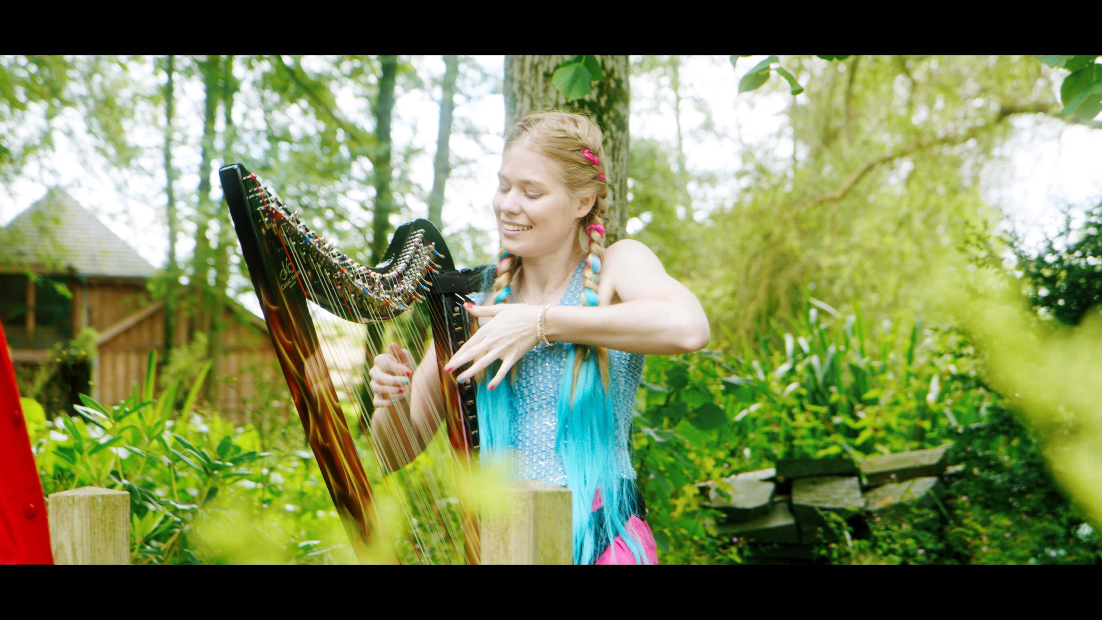 Michelle Sweegers – De Goudboom ft. Sam Eggenhuizen [OFFICIAL VIDEO]