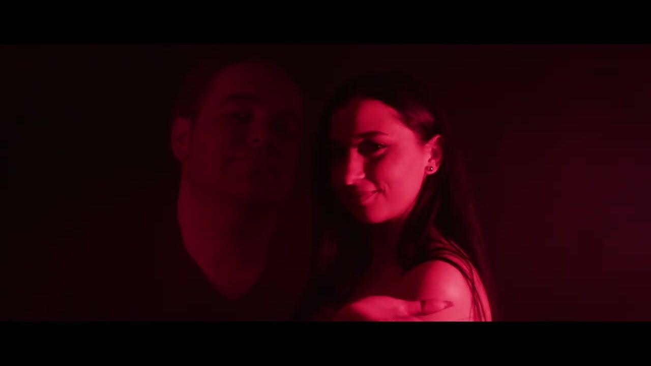 Angesz - Dame Tu Amor (Officiële videoclip) - projectstill 1