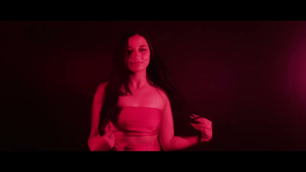 Angesz - Dame Tu Amor (Officiële videoclip) - projectstill 3